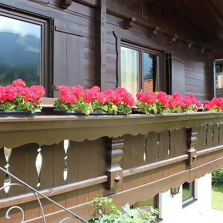 Chalet Jolles 1 Dağ evi Brixen im Thale