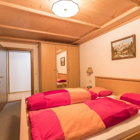 Chalet Jolles 1 Dağ evi Brixen im Thale