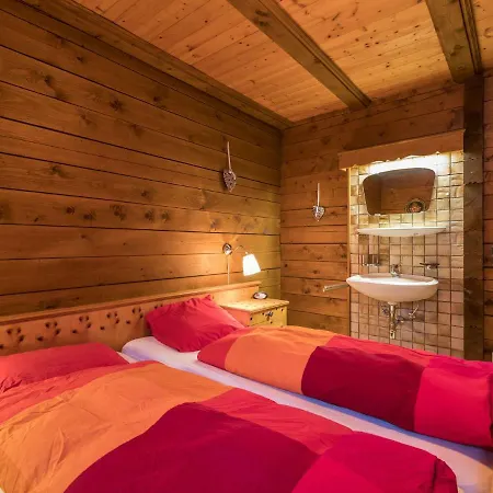 Chalet Jolles 1 Dağ evi Brixen im Thale